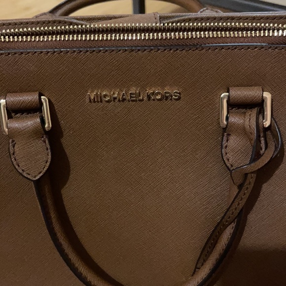 Brown MICHAEL KORS purse - Picture 2 of 6